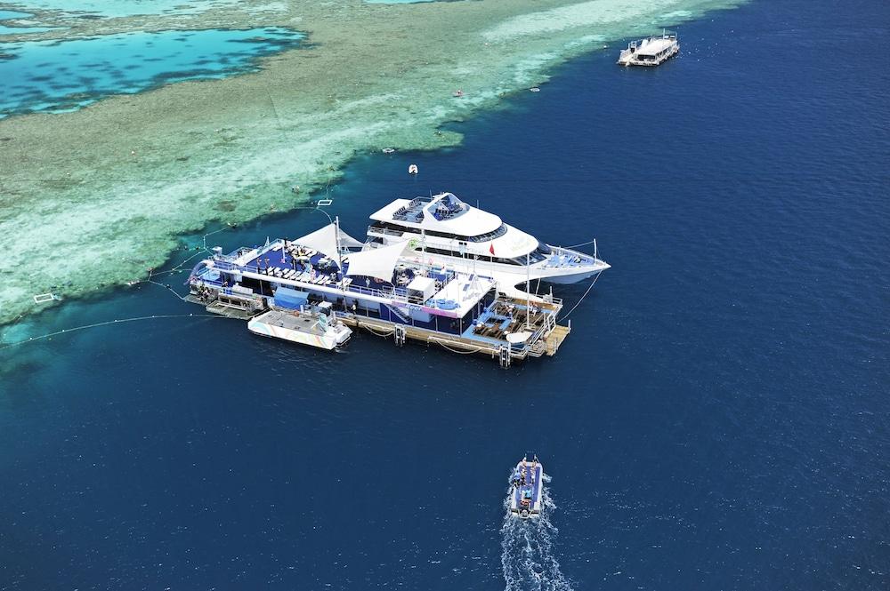 Reef View Hotel Isla Hamilton Exterior foto